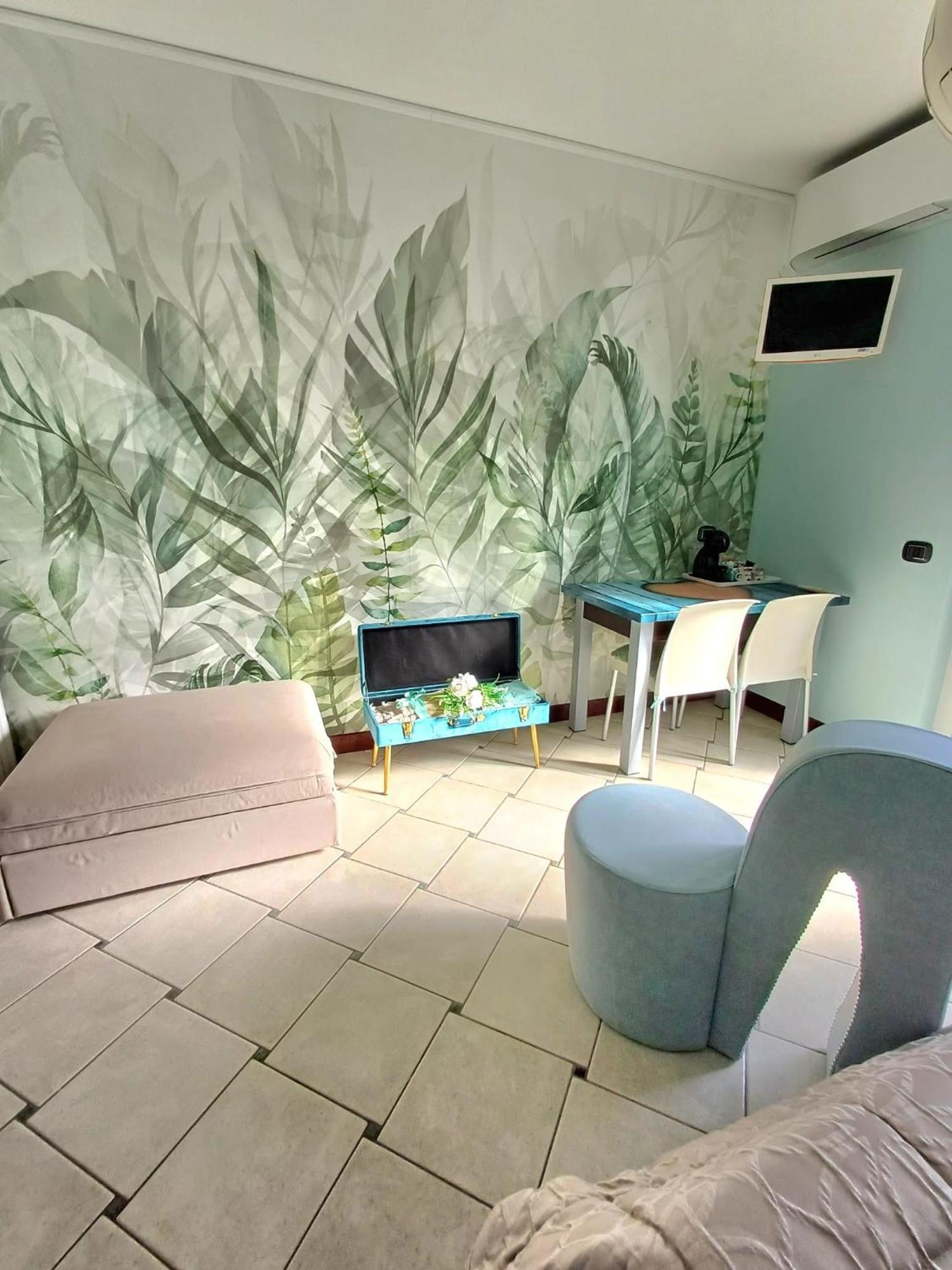 Hotel Maryhouse - Ingresso Indipendente Venegono Superiore Zewnętrze zdjęcie