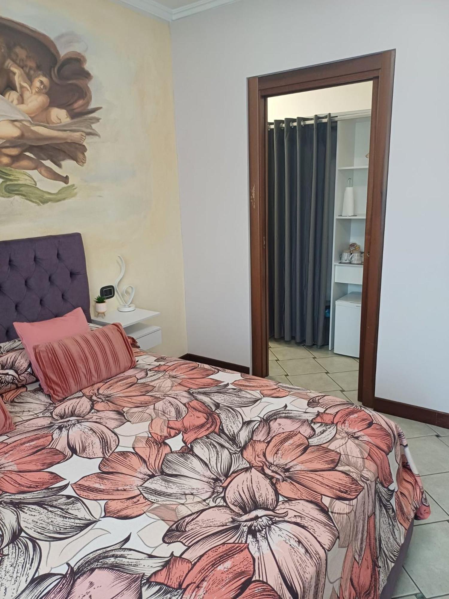 Hotel Maryhouse - Ingresso Indipendente Venegono Superiore Zewnętrze zdjęcie